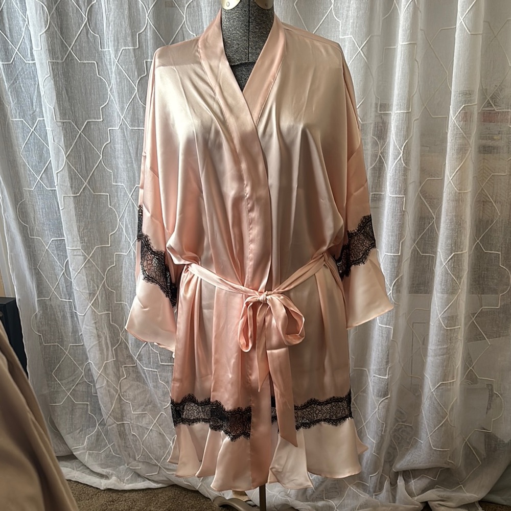 NEW Victoria’s Secret Robe With Black Lace Detail—Size XL- XXL